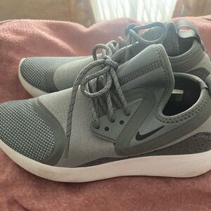 Women’s Nike sneakers
